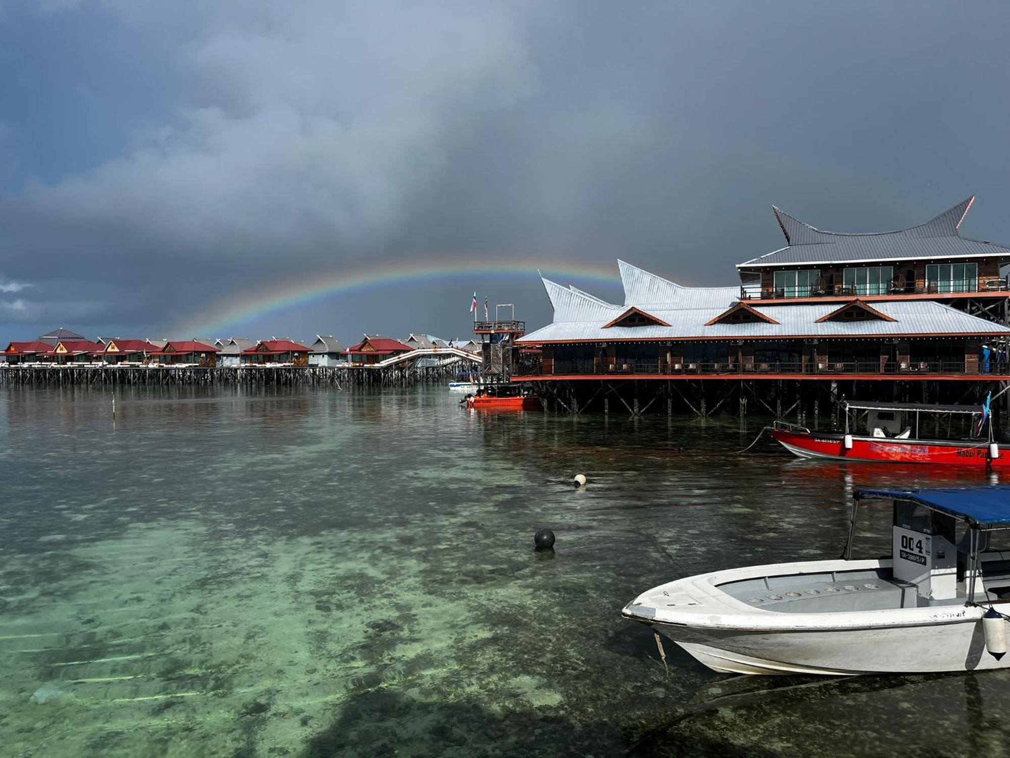 Homestay Mabul Backpackers